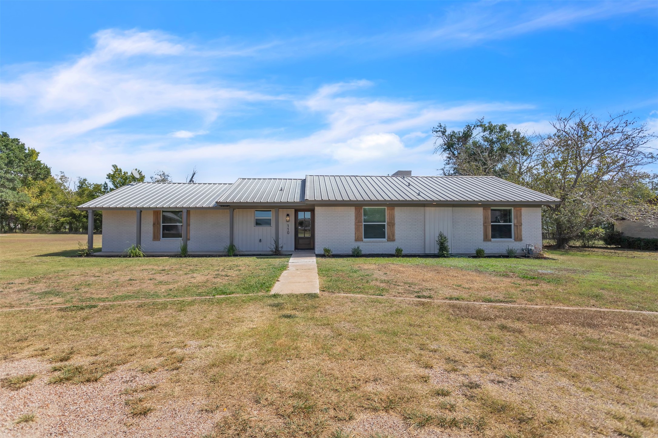 110 Twin Circle Wortham TX 76693