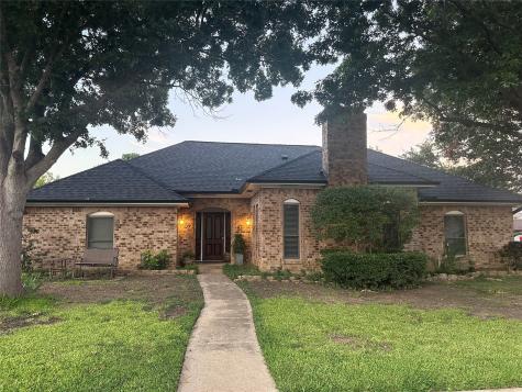 100 Country Club Court Irving TX 75038