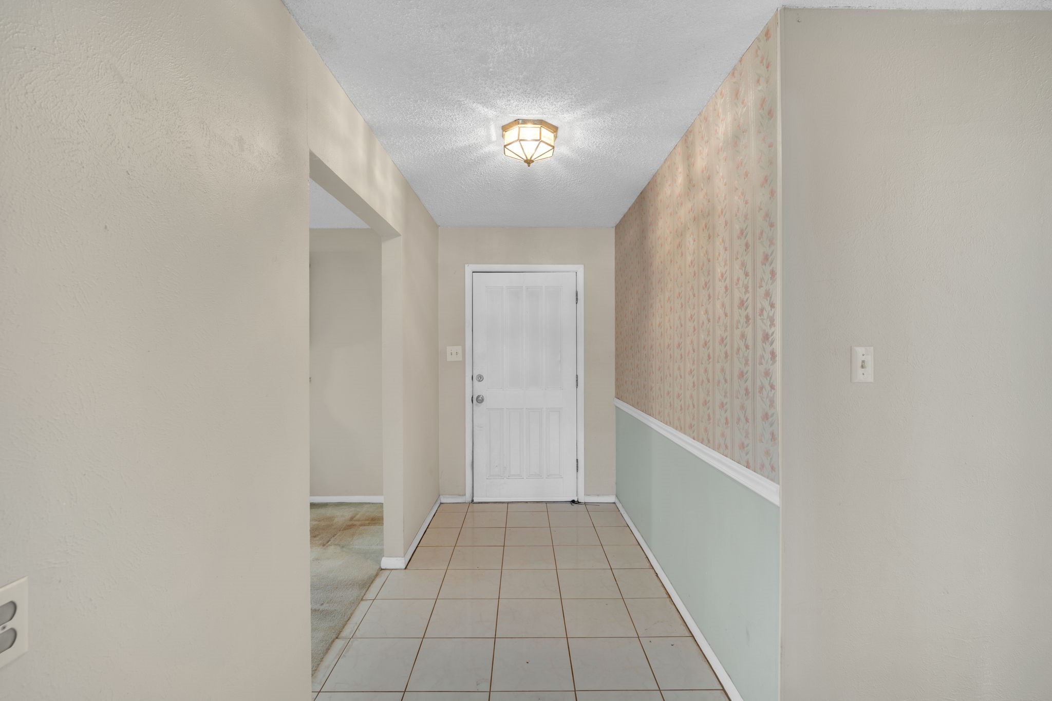 1320 Apache Street Arlington TX 76012