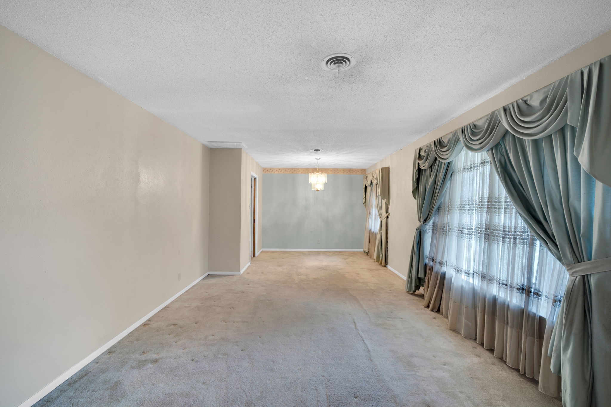 1320 Apache Street Arlington TX 76012