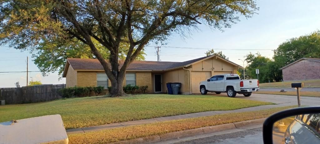 1212 Oakbrook Street Lancaster TX 75134