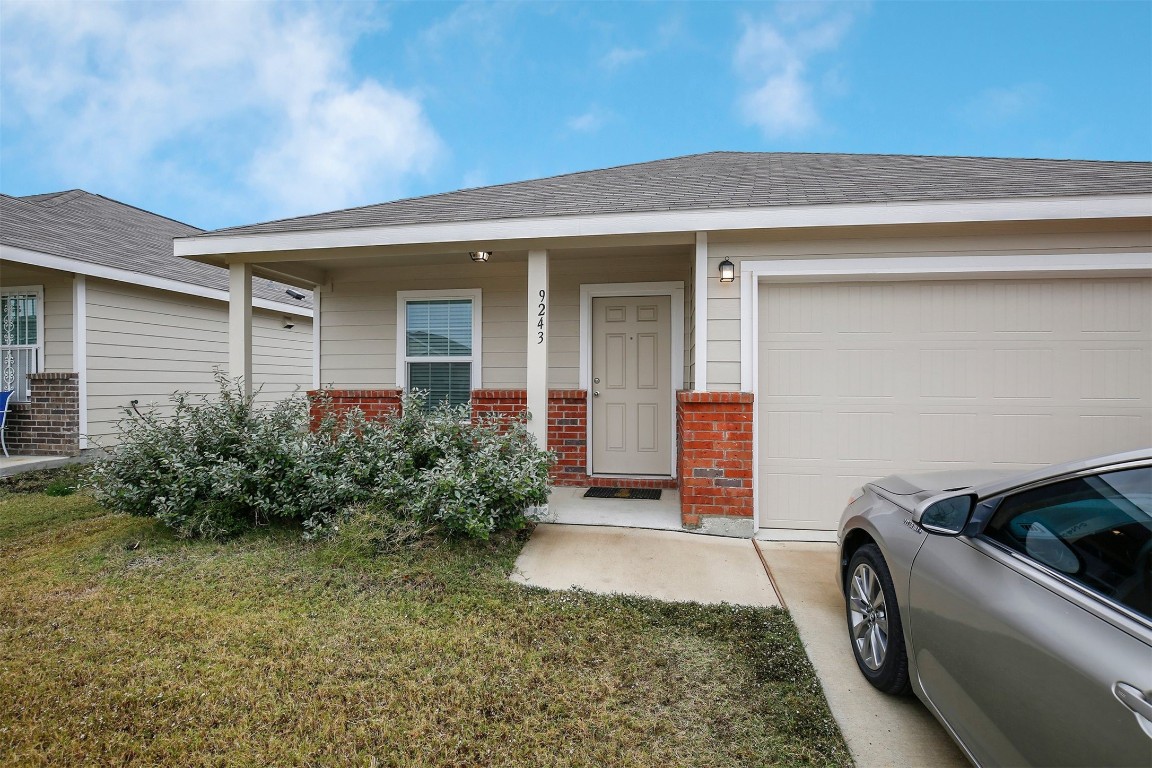 9243 Marilyn Place Dallas TX 75227