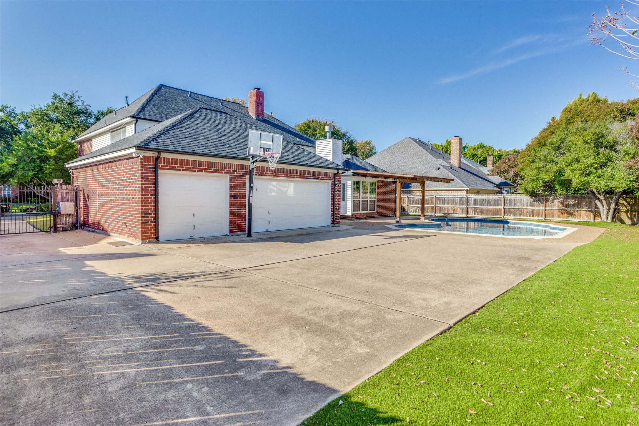 6740 E Park Drive Fort Worth TX 76132