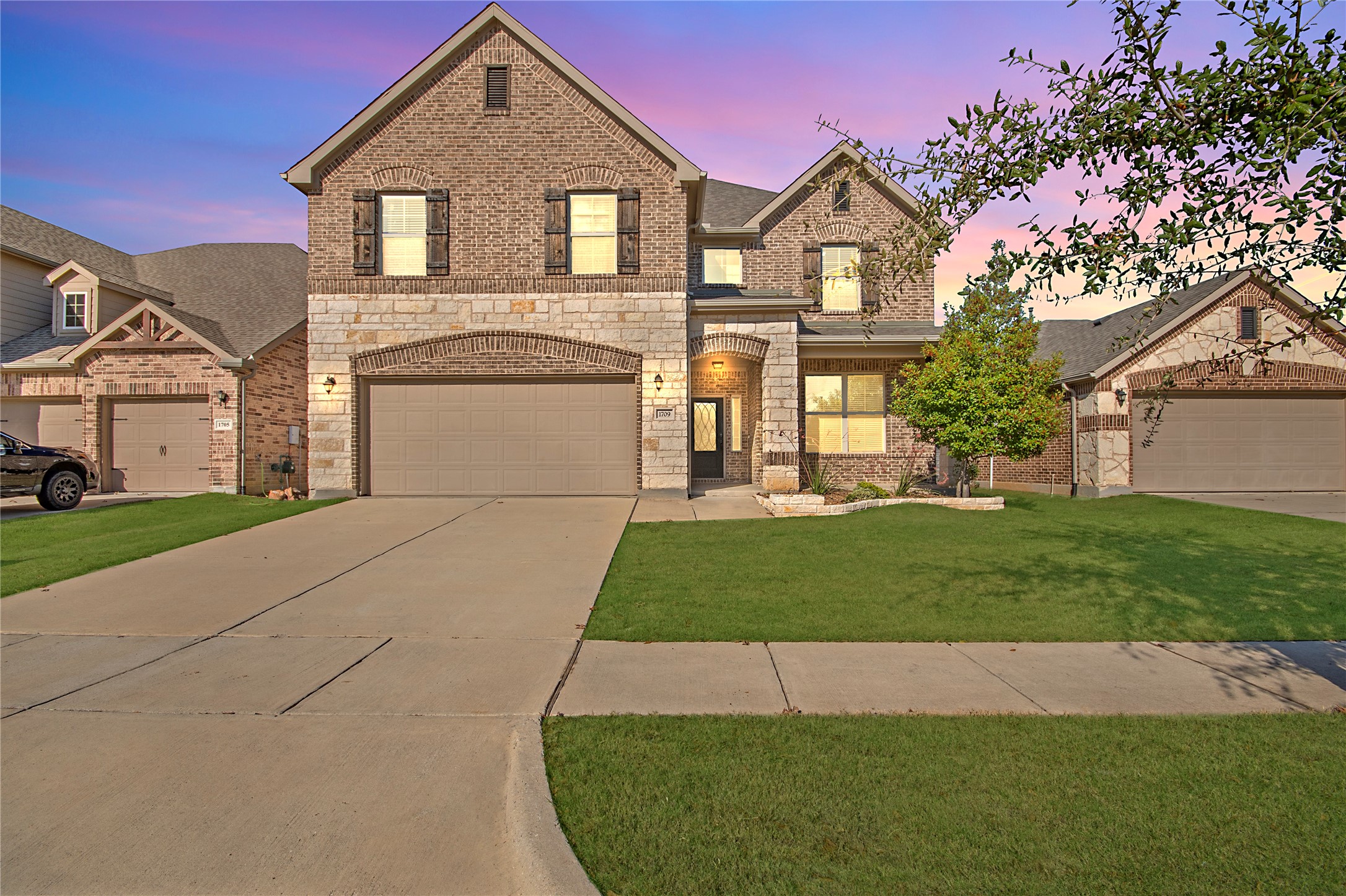 1709 Meadow Trail Lane Aubrey TX 76227
