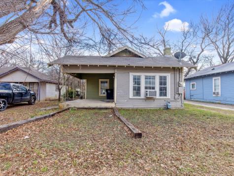 114 Claude Avenue Cleburne TX 76031