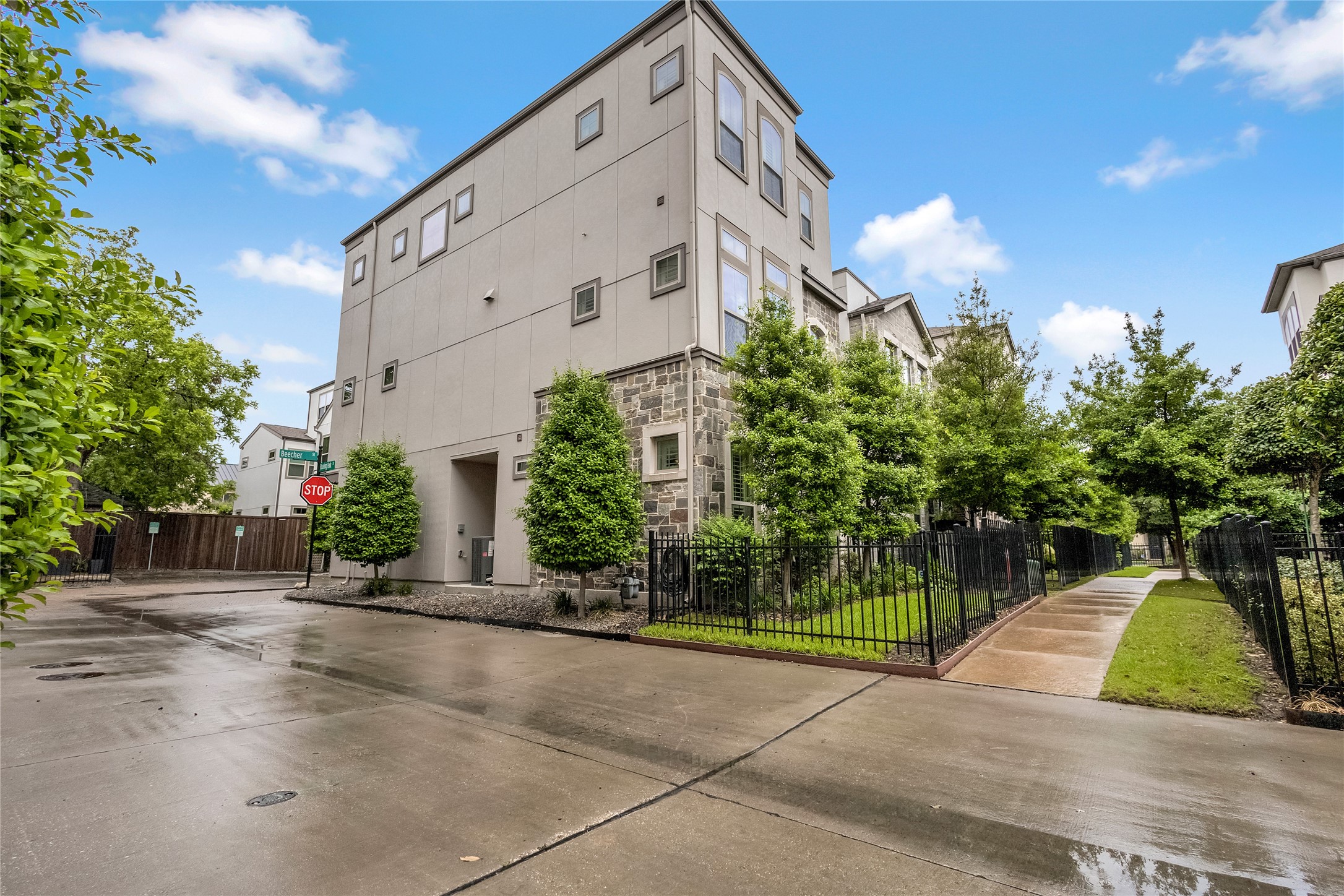 5485 Beecher Street Dallas TX 75209