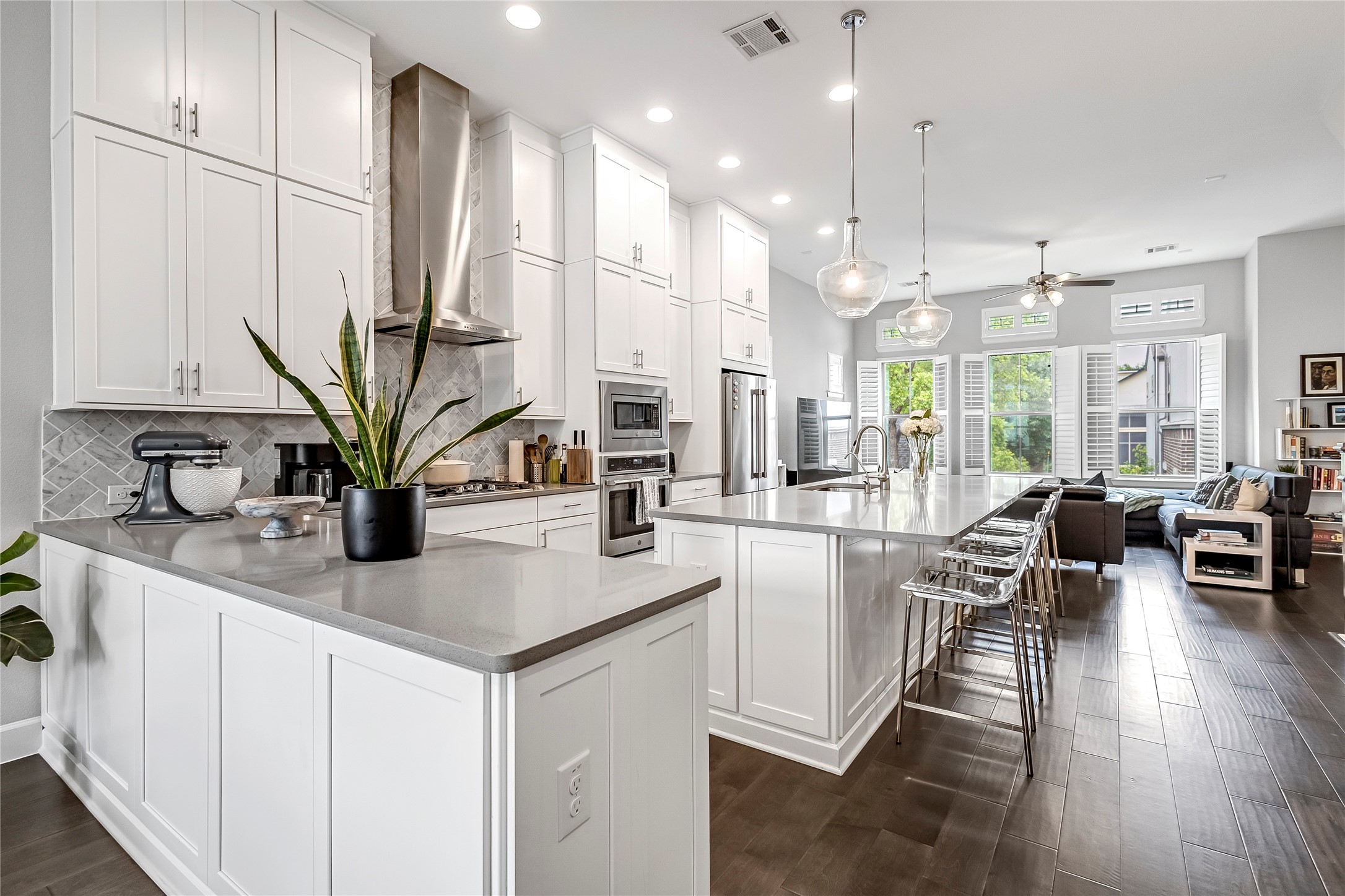 5485 Beecher Street Dallas TX 75209