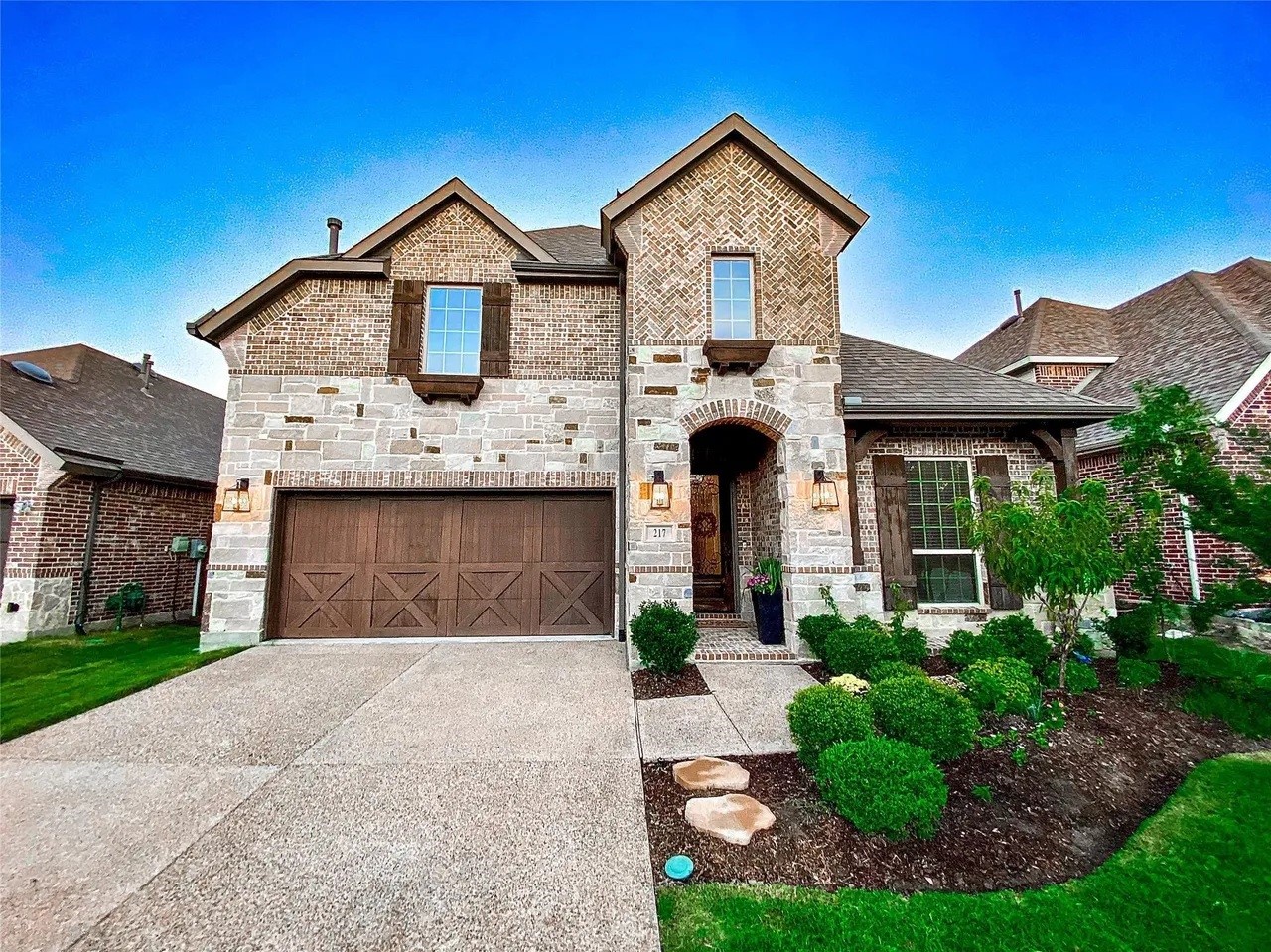 217 Warwick Boulevard Lewisville TX 75056