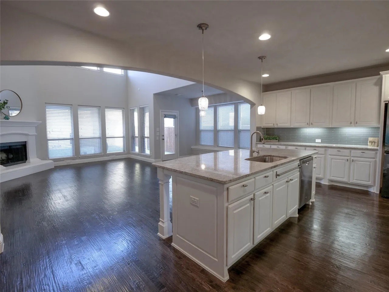 217 Warwick Boulevard Lewisville TX 75056