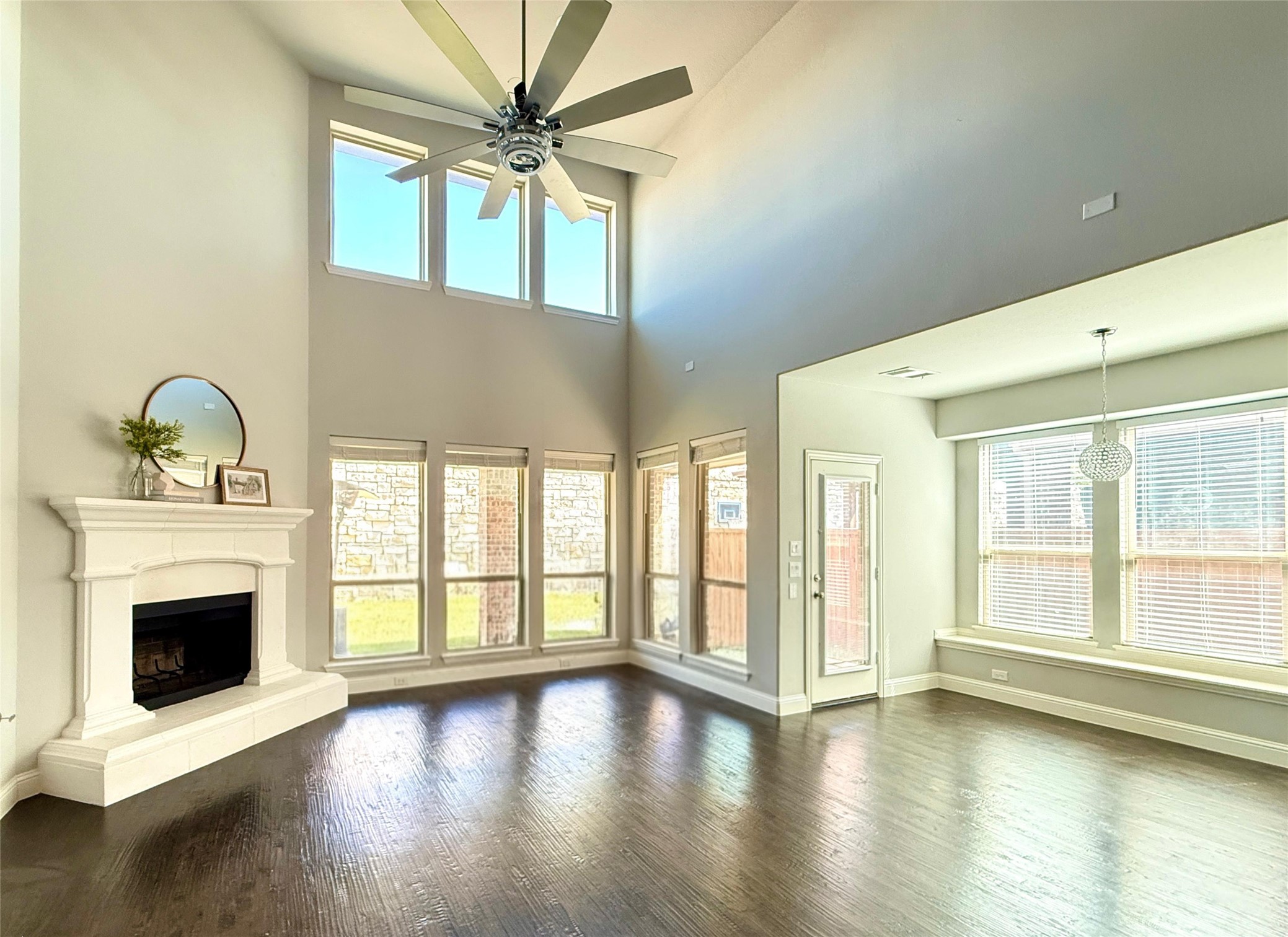 217 Warwick Boulevard Lewisville TX 75056