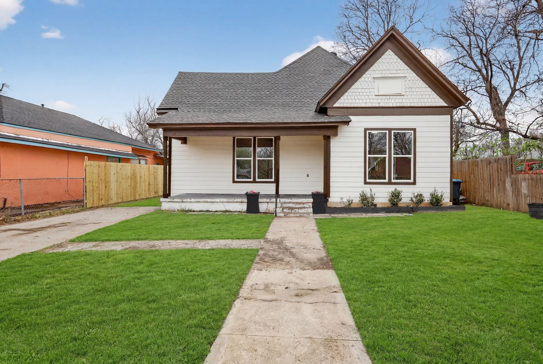 2307 Refugio Avenue Fort Worth TX 76164
