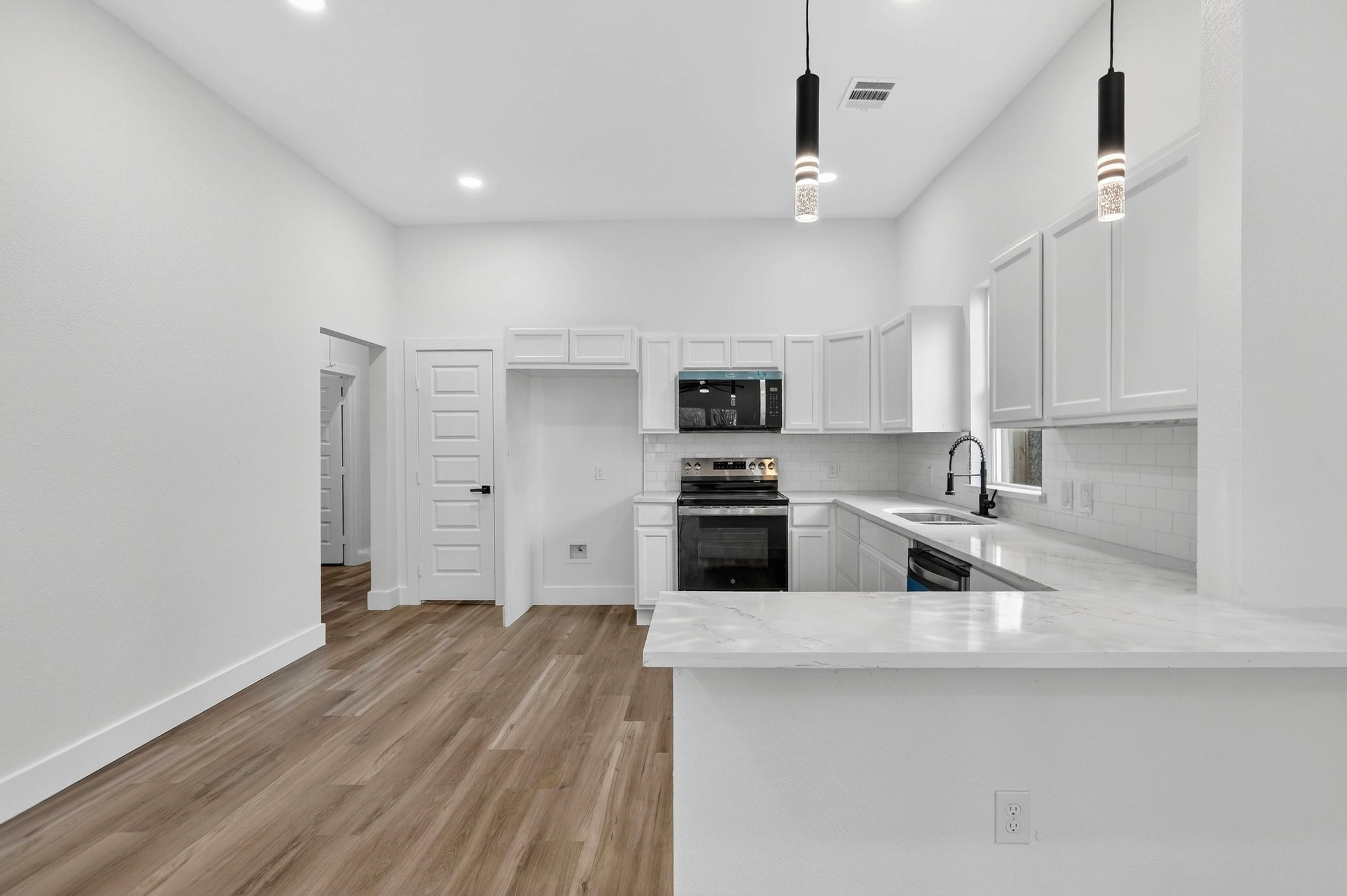 2307 Refugio Avenue Fort Worth TX 76164