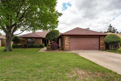 8966 Hialeah Circle S North Richland Hills TX 76182