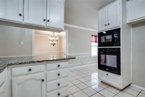 8966 Hialeah Circle S North Richland Hills TX 76182