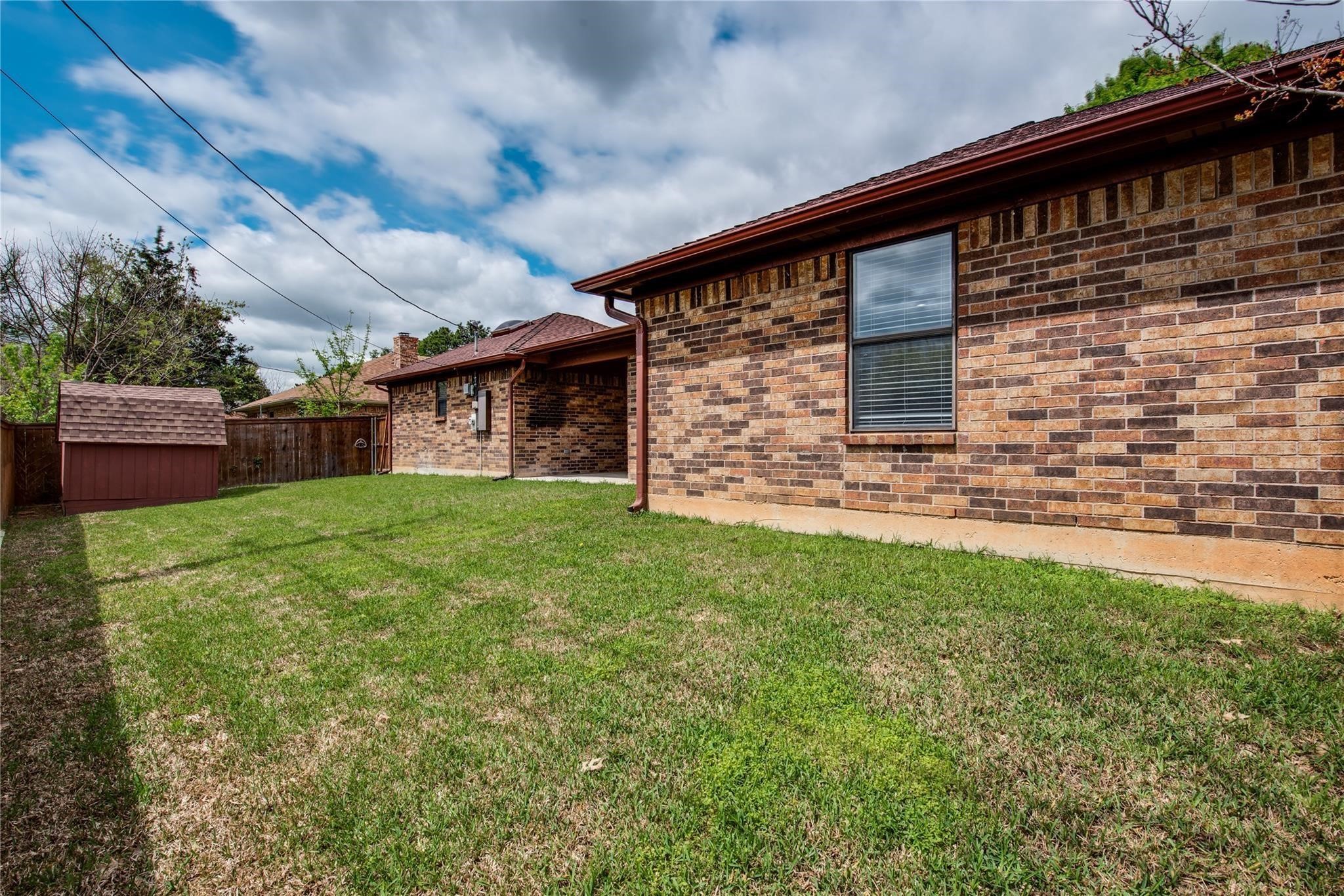 8966 Hialeah Circle S North Richland Hills TX 76182