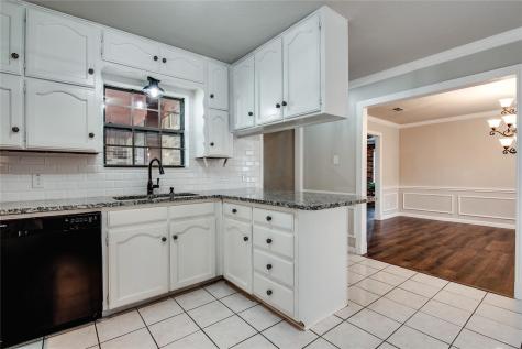 8966 Hialeah Circle S North Richland Hills TX 76182