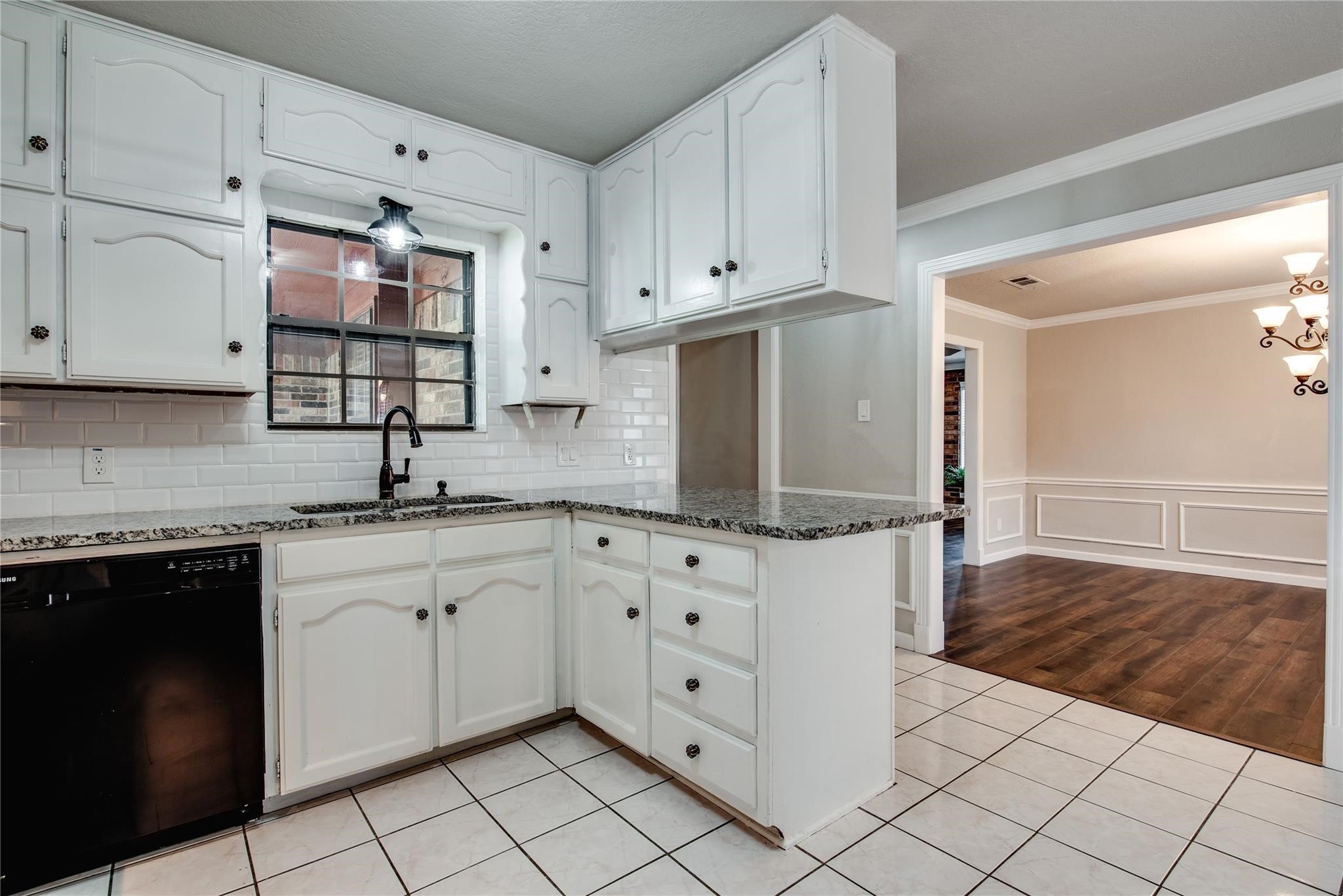 8966 Hialeah Circle S North Richland Hills TX 76182