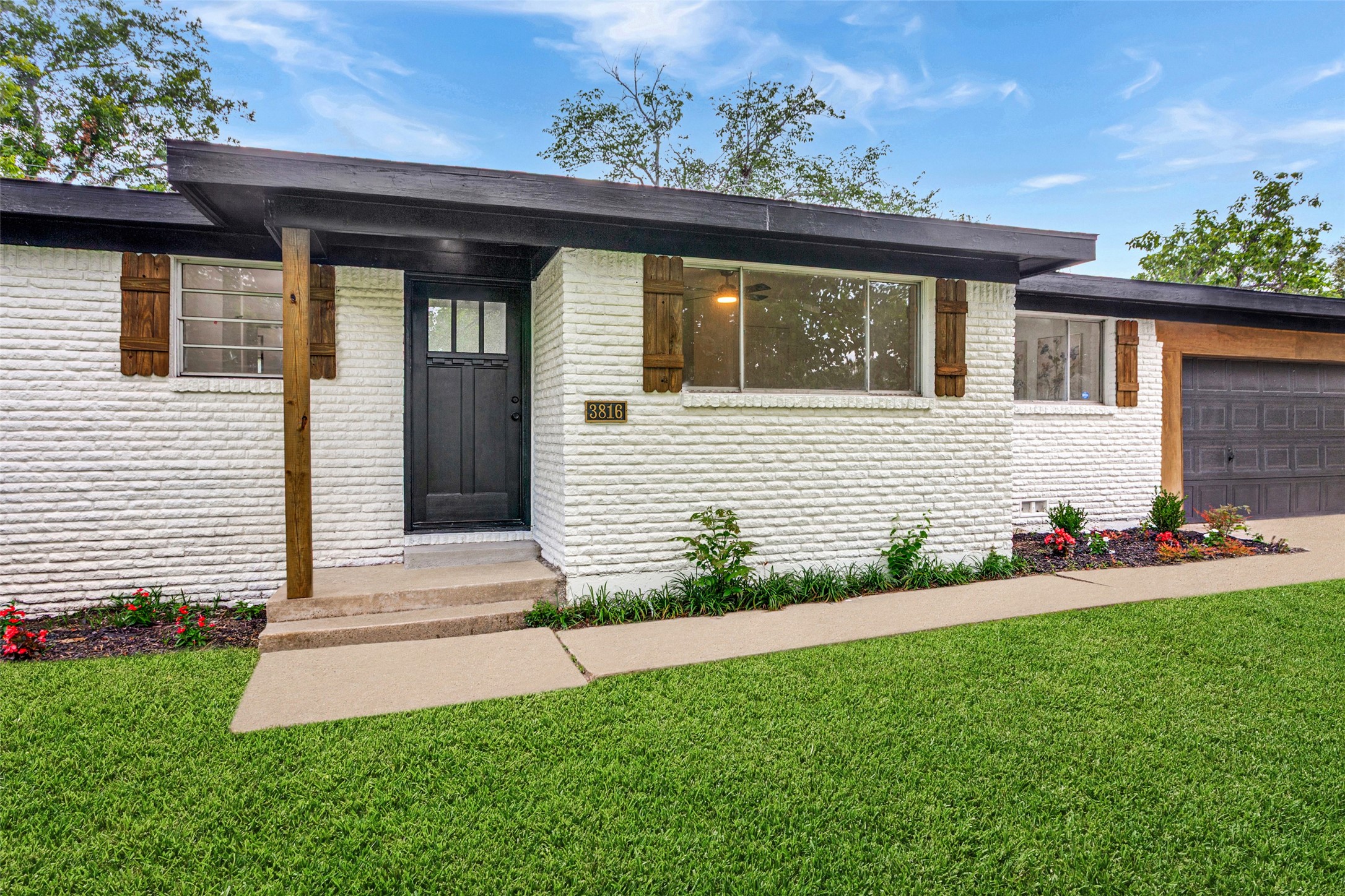 3816 Springbranch Drive Benbrook TX 76116