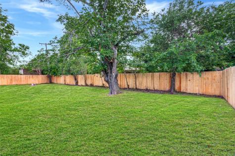 3816 Springbranch Drive Benbrook TX 76116
