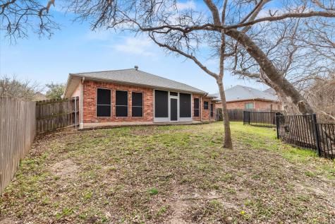 1021 Crestwood Court Desoto TX 75115