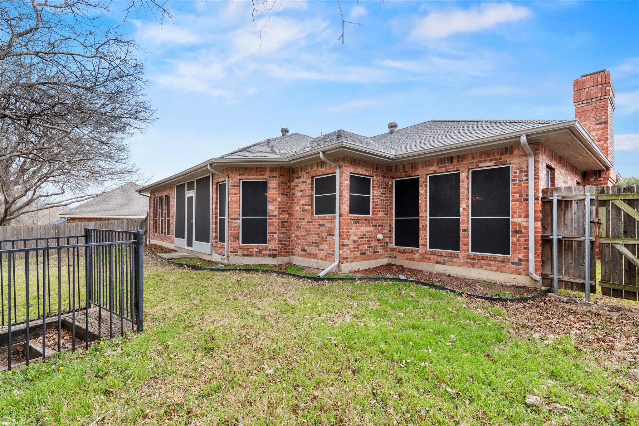 1021 Crestwood Court Desoto TX 75115