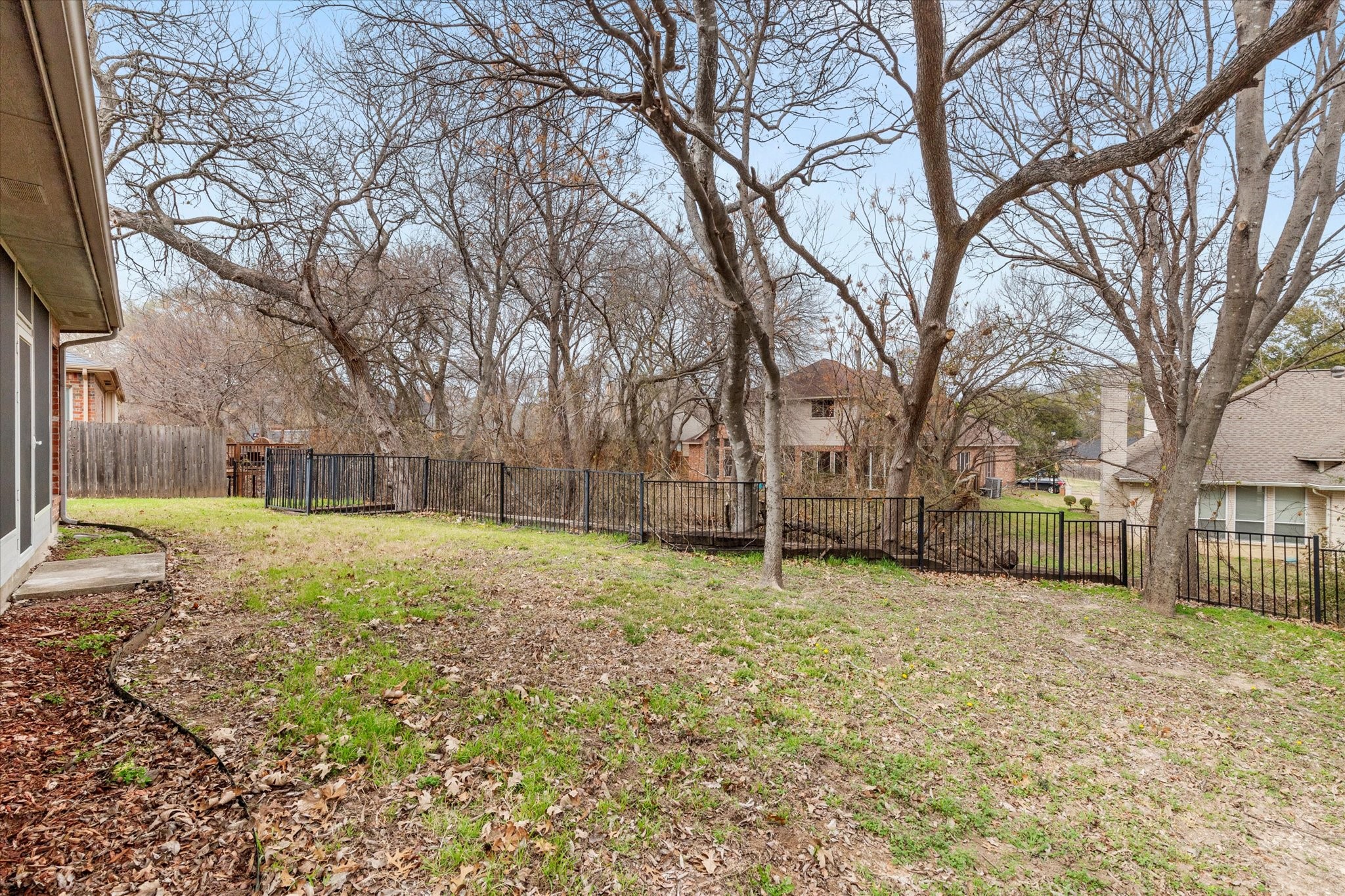 1021 Crestwood Court Desoto TX 75115