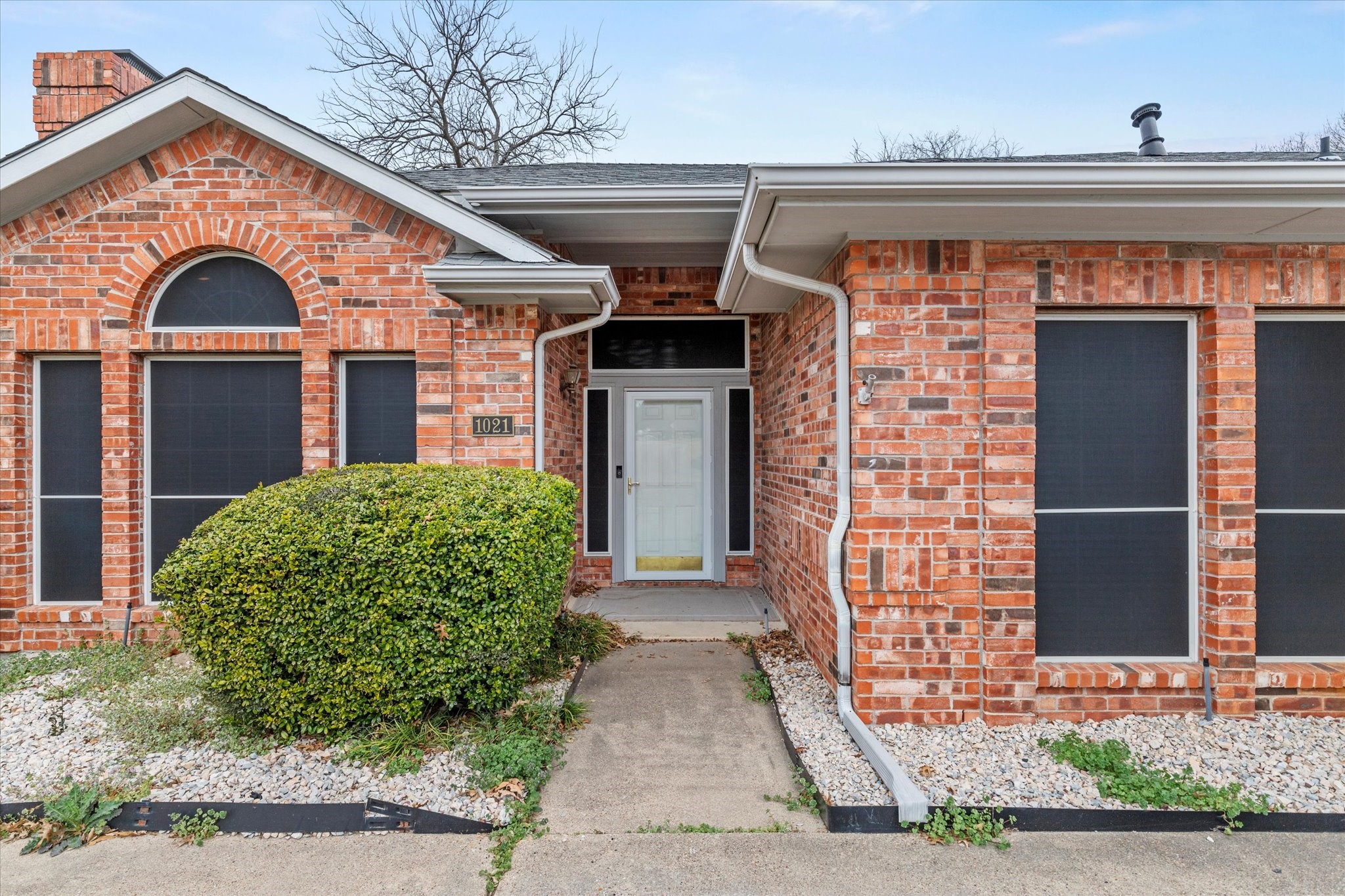 1021 Crestwood Court Desoto TX 75115