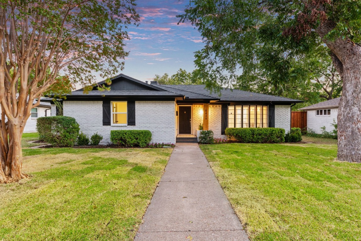 8434 Bocowood Drive Dallas TX 75228