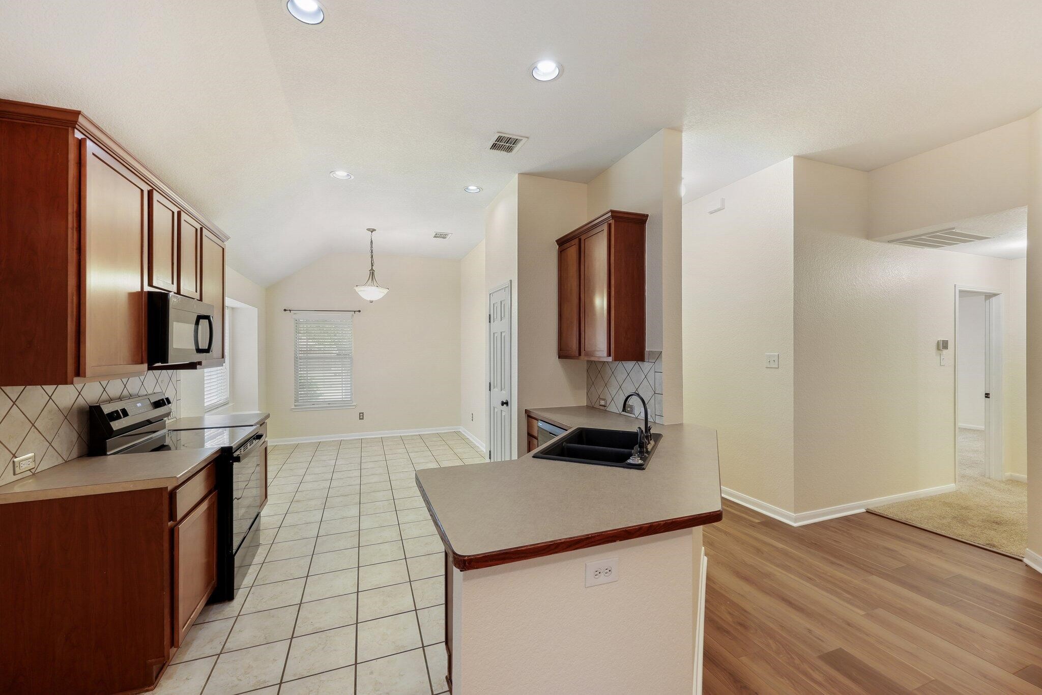 1253 Mountain Peak Drive Fort Worth TX 76052