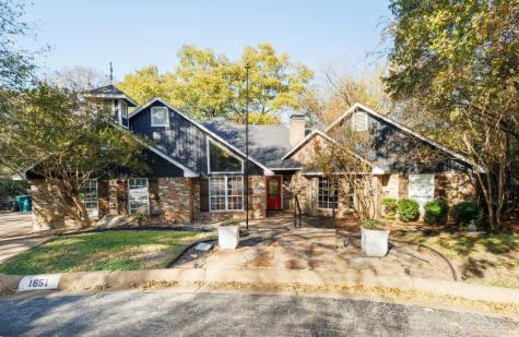 1651 Watson Road W Fort Worth TX 76103
