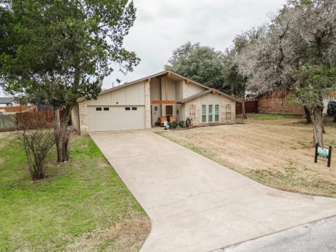 905 Woodview Drive Granbury TX 76048