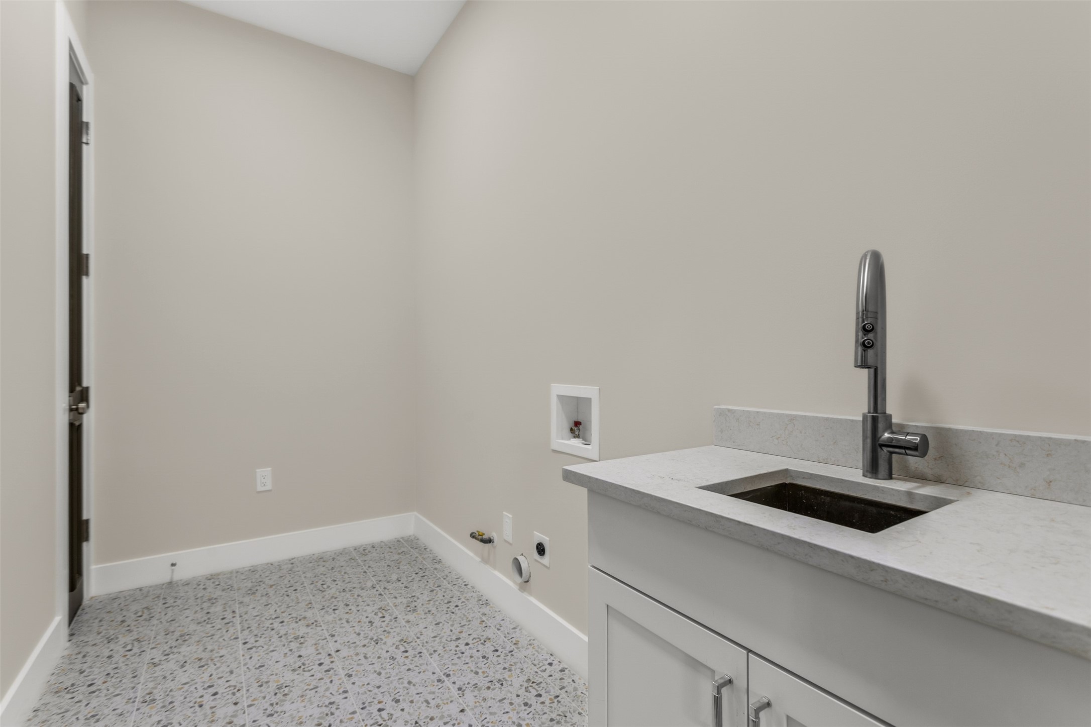 5815 Coolwater Cove Dallas TX 75252