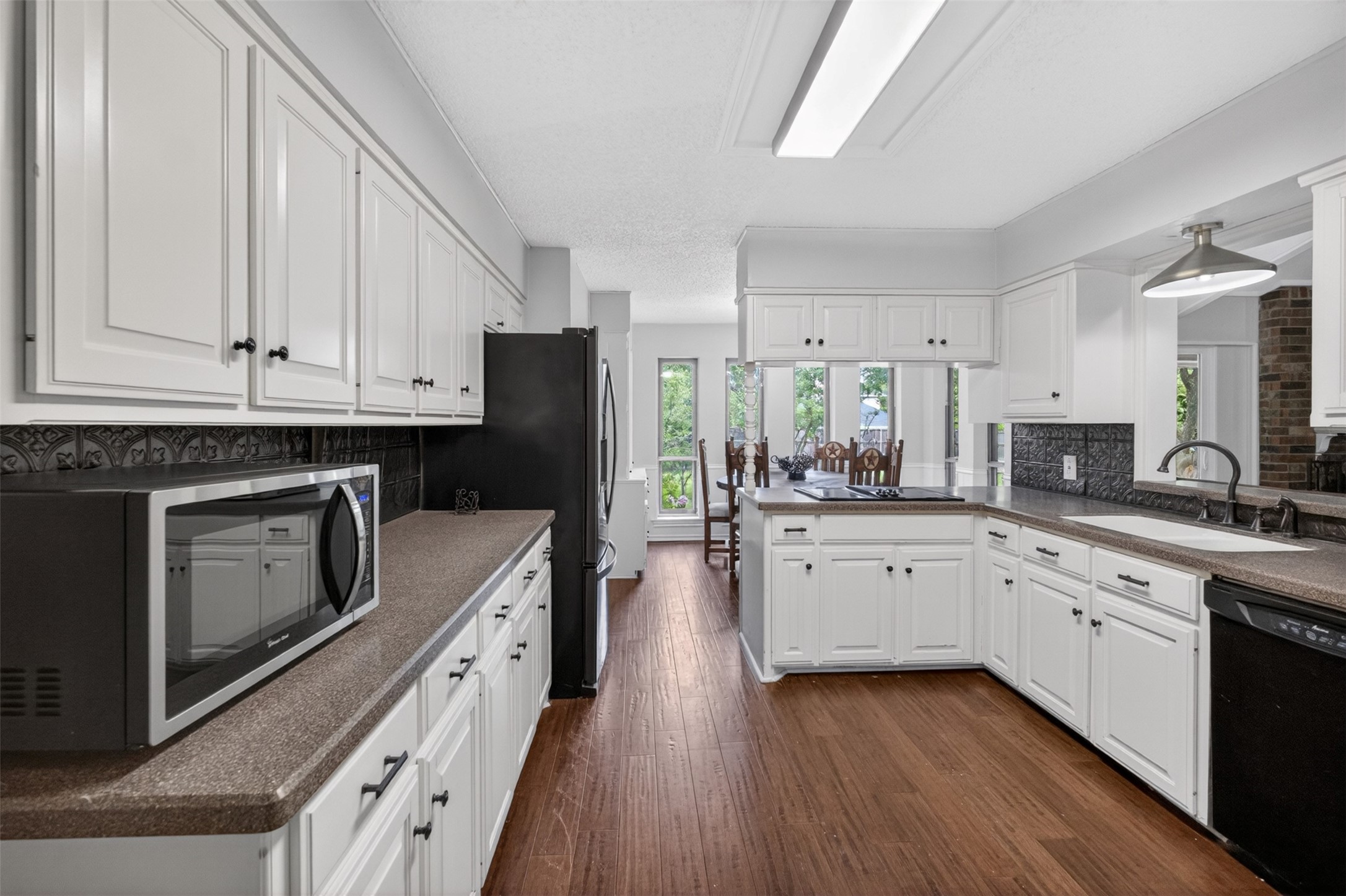 4607 Sachse Road Sachse TX 75048