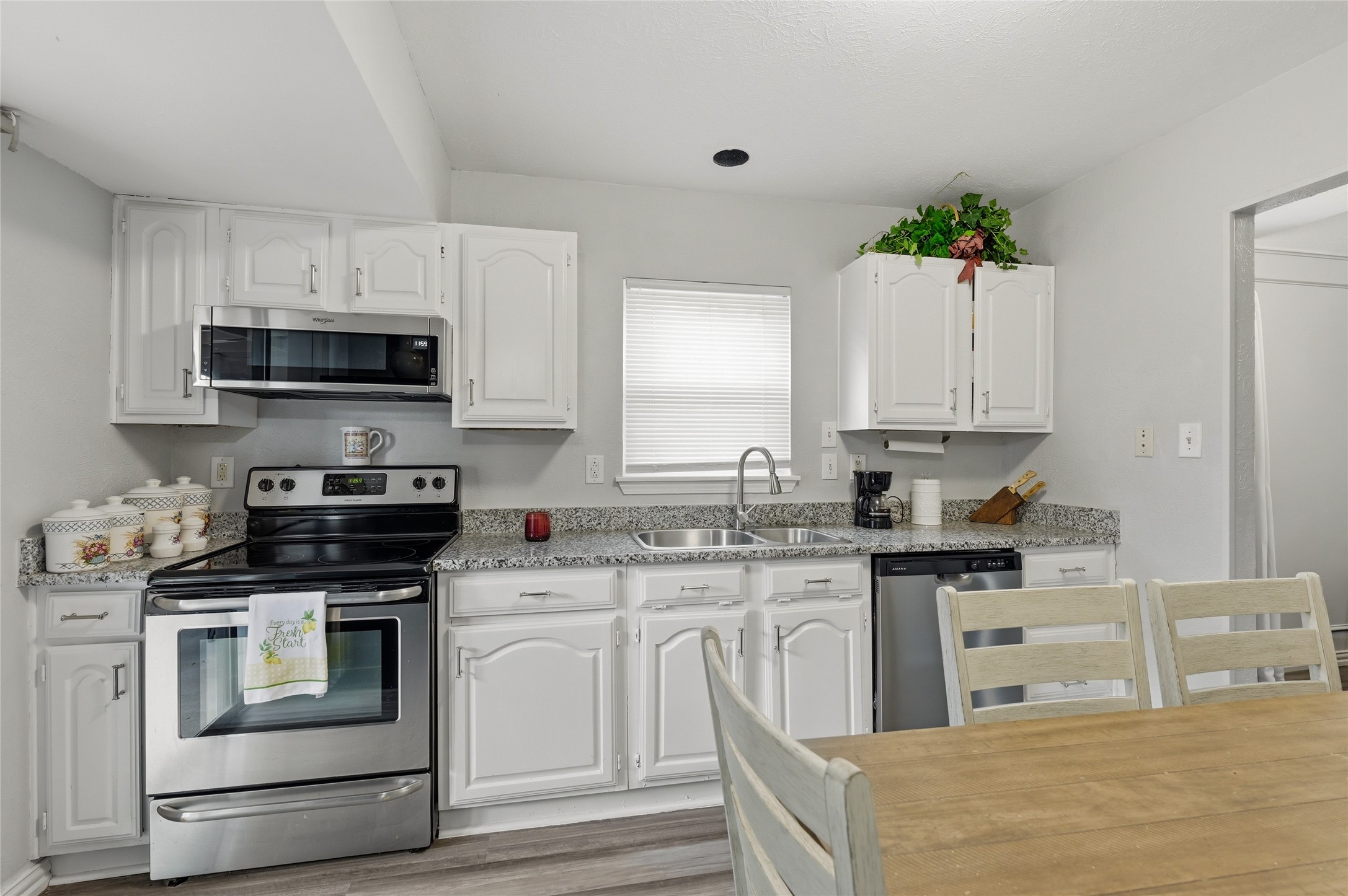 2848 Harbinger Lane Dallas TX 75287