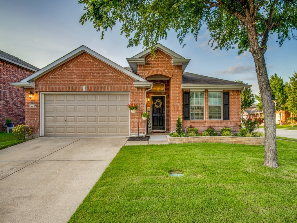 1017 Fredonia Drive Forney TX 75126