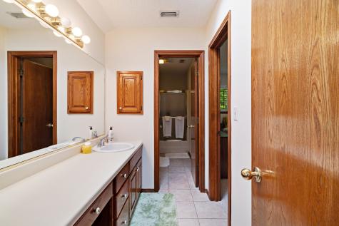4110 Lakeshore Drive Reno TX 75462