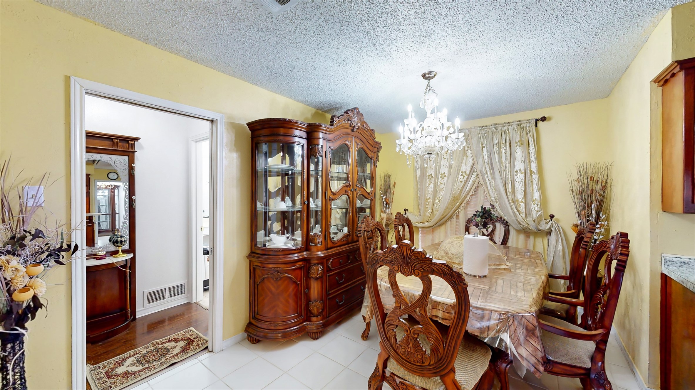 7432 Brentwood Stair Road Fort Worth TX 76112