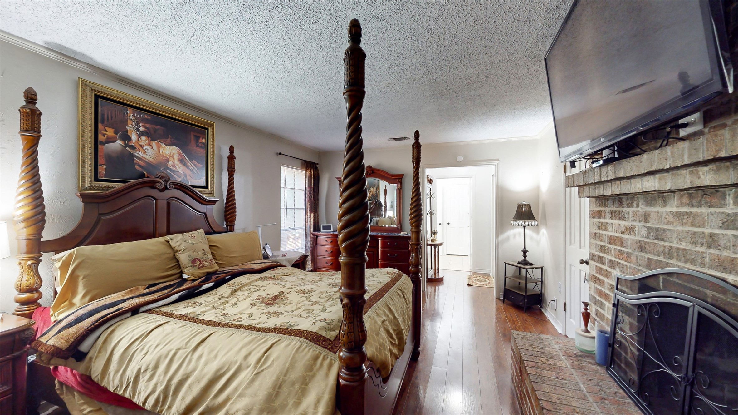 7432 Brentwood Stair Road Fort Worth TX 76112
