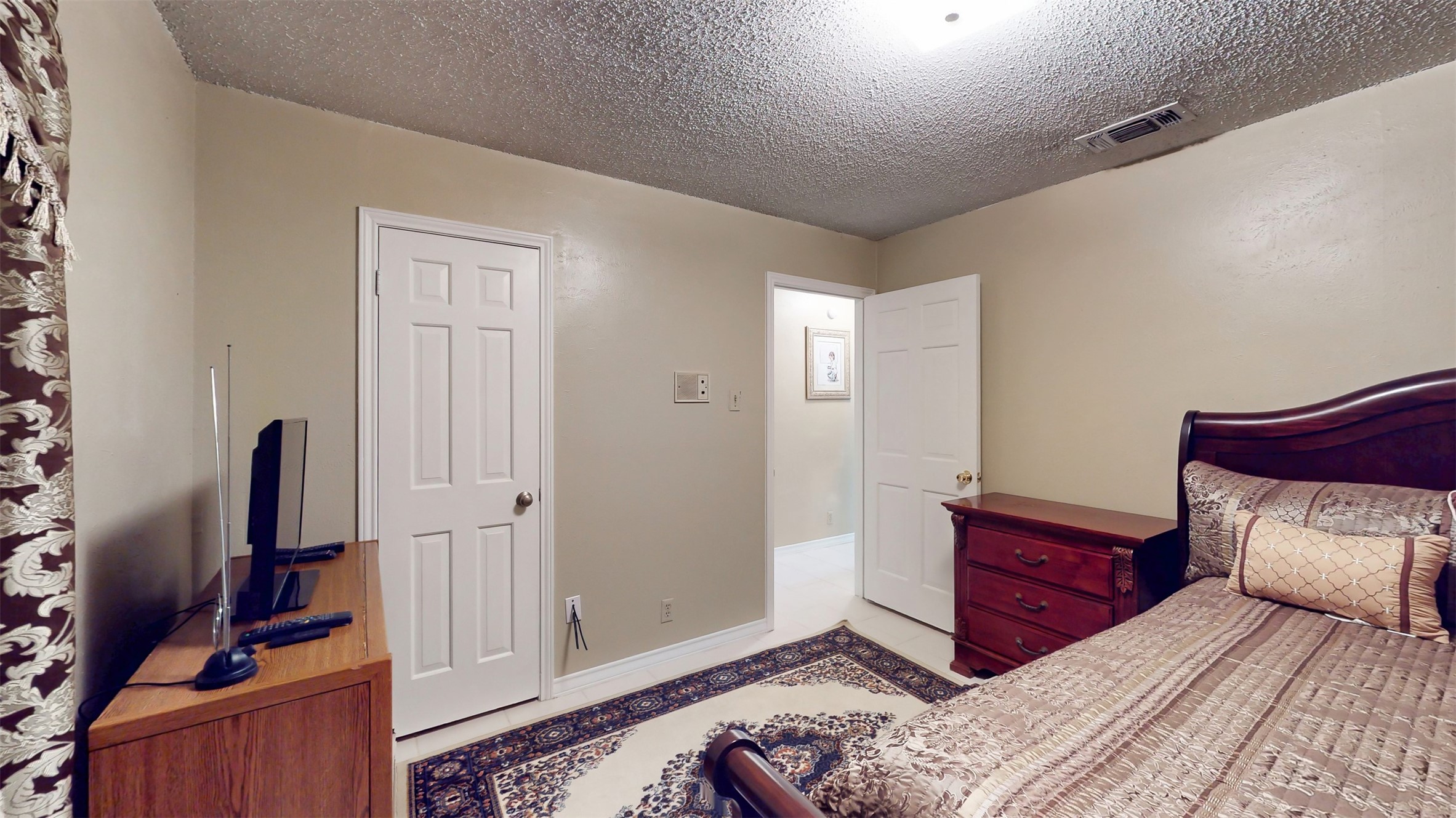 7432 Brentwood Stair Road Fort Worth TX 76112