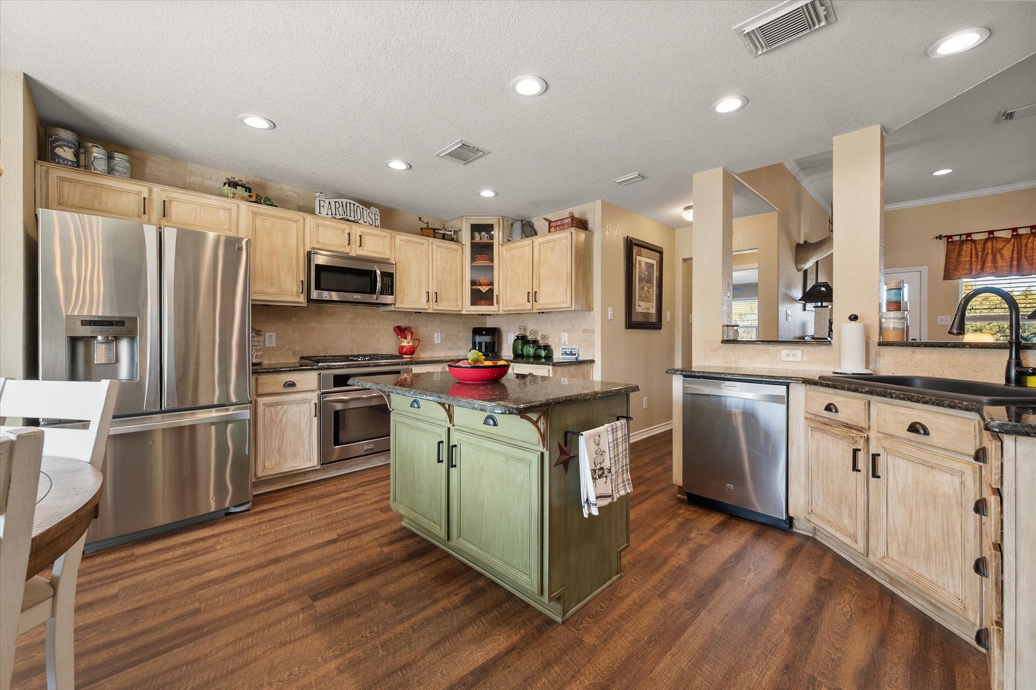 1917 Bentwater Parkway Granbury TX 76049