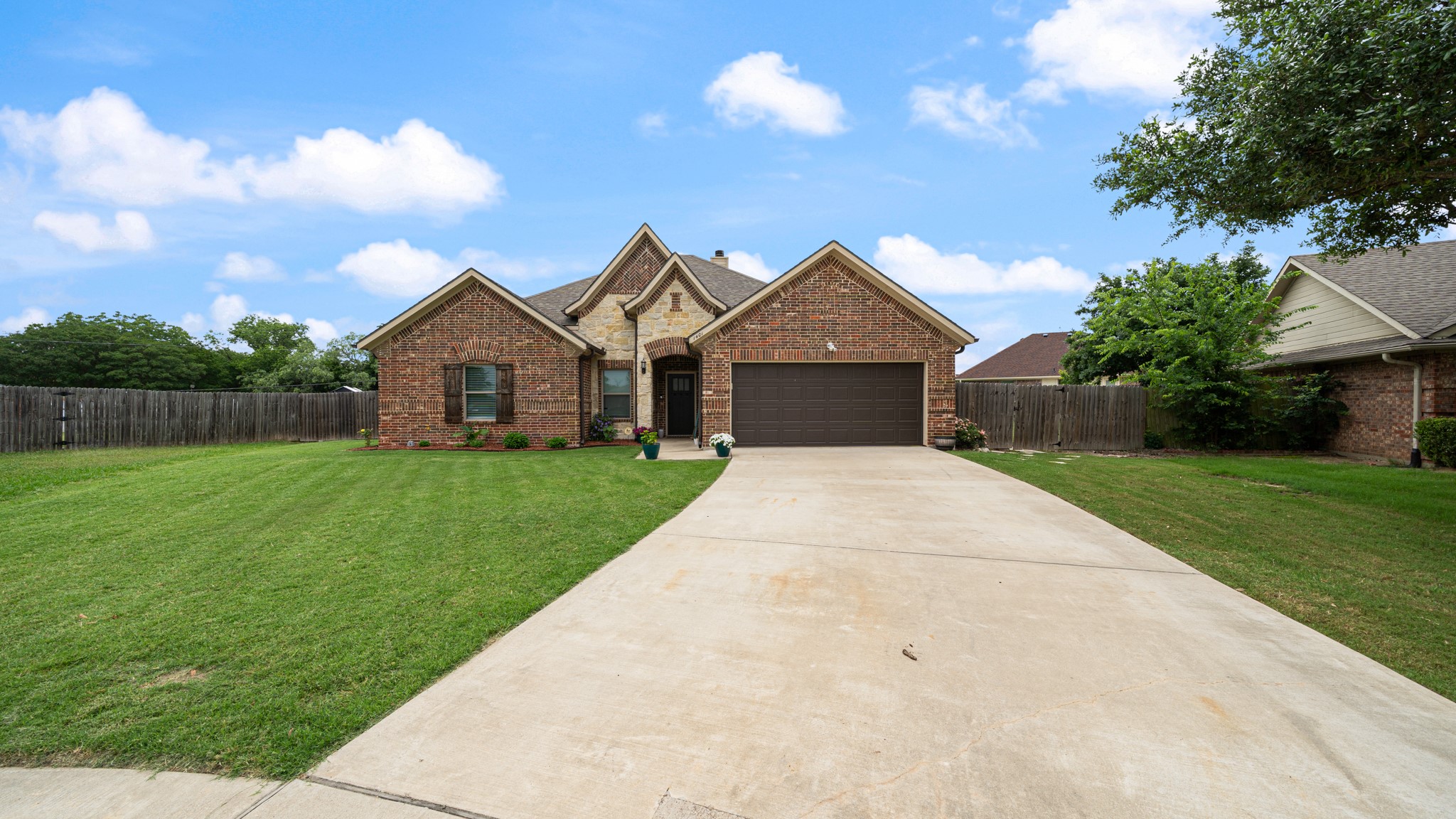 1401 Ridgebriar Drive Kaufman TX 75142
