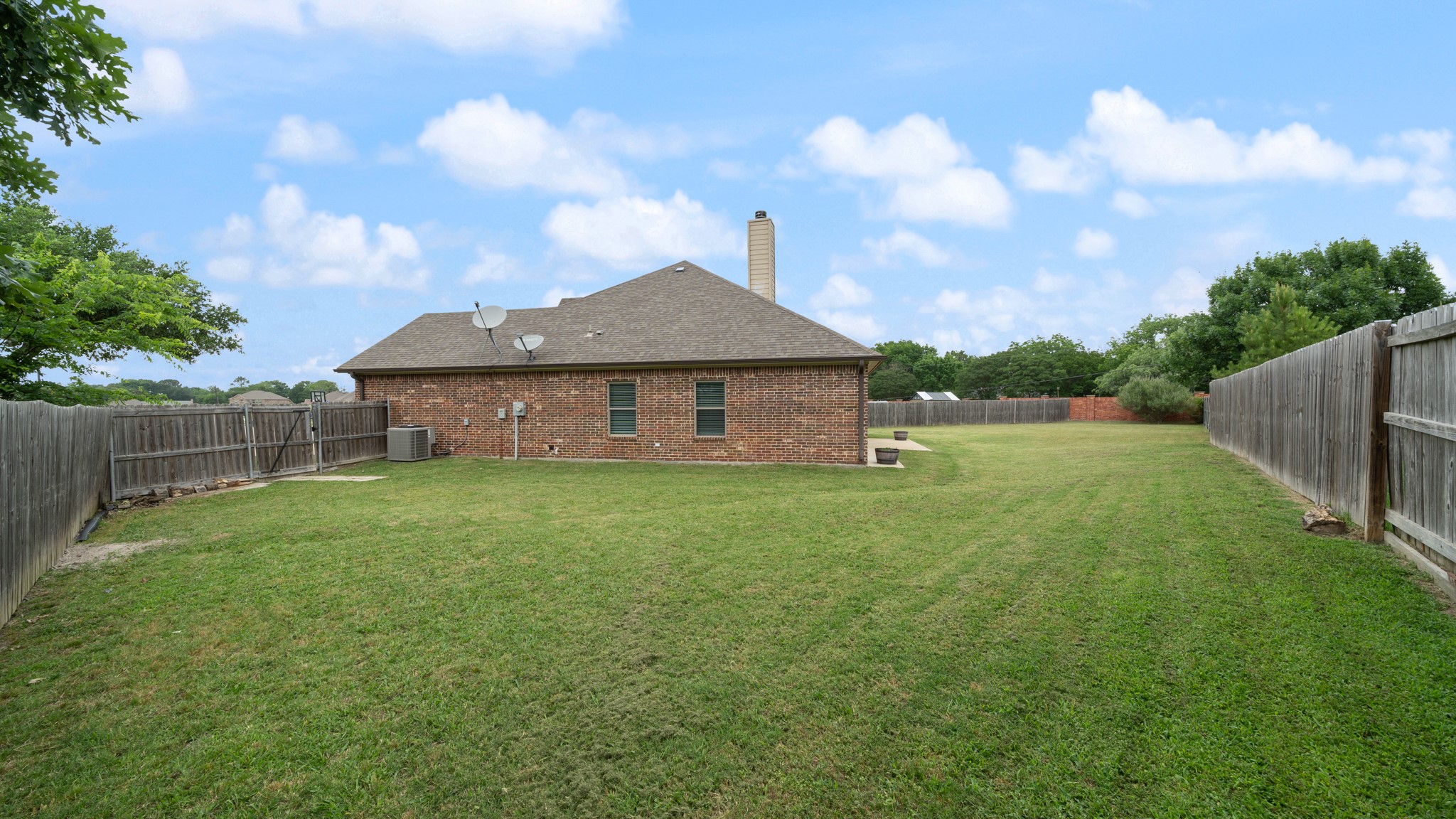 1401 Ridgebriar Drive Kaufman TX 75142