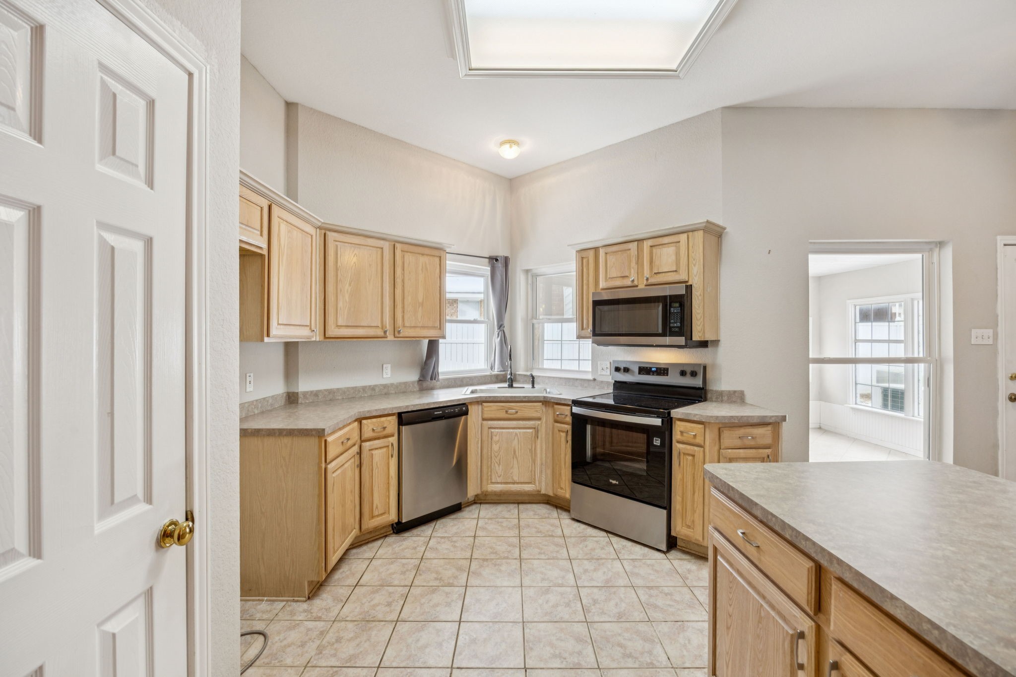 6406 Scotsbluff Court Arlington TX 76001