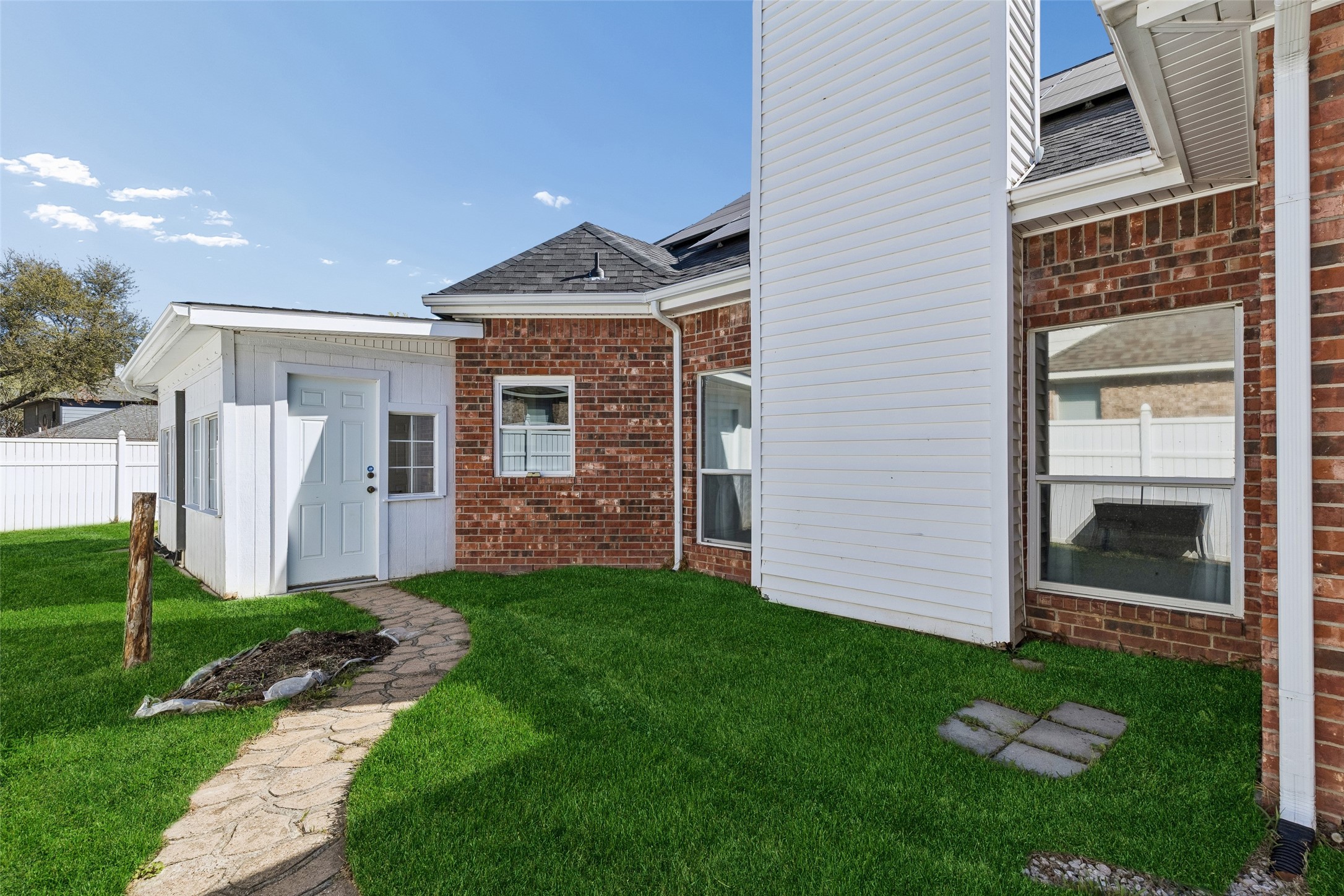 6406 Scotsbluff Court Arlington TX 76001