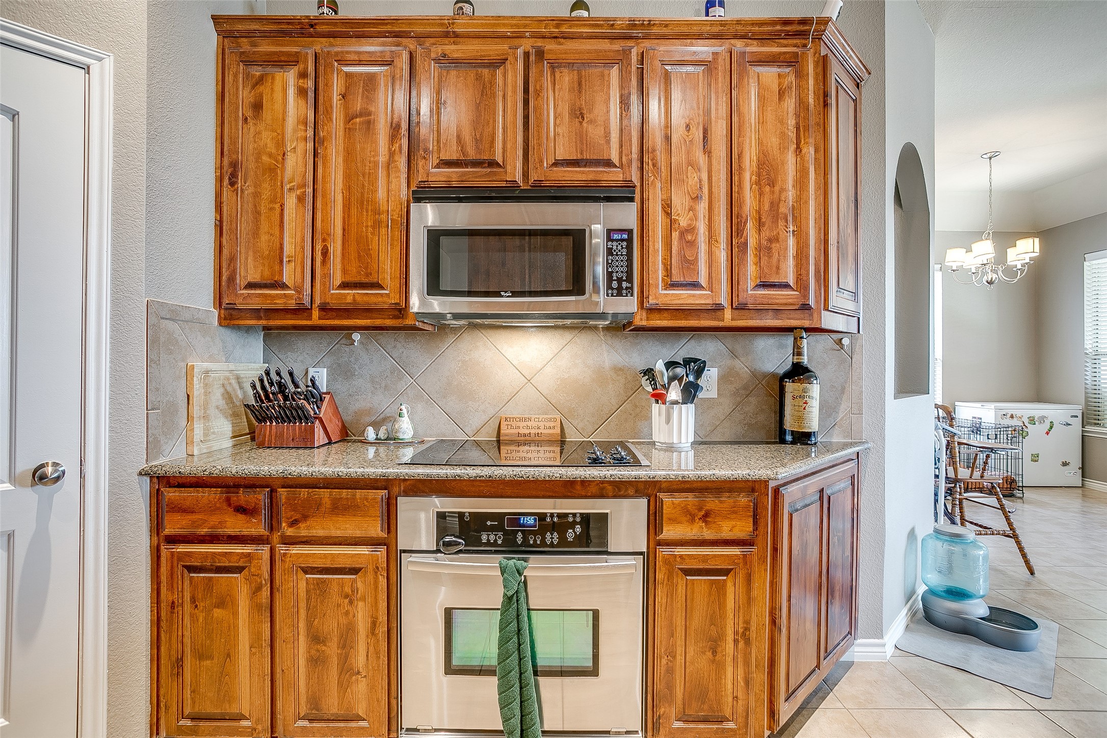 832 Peach Lane Burleson TX 76028