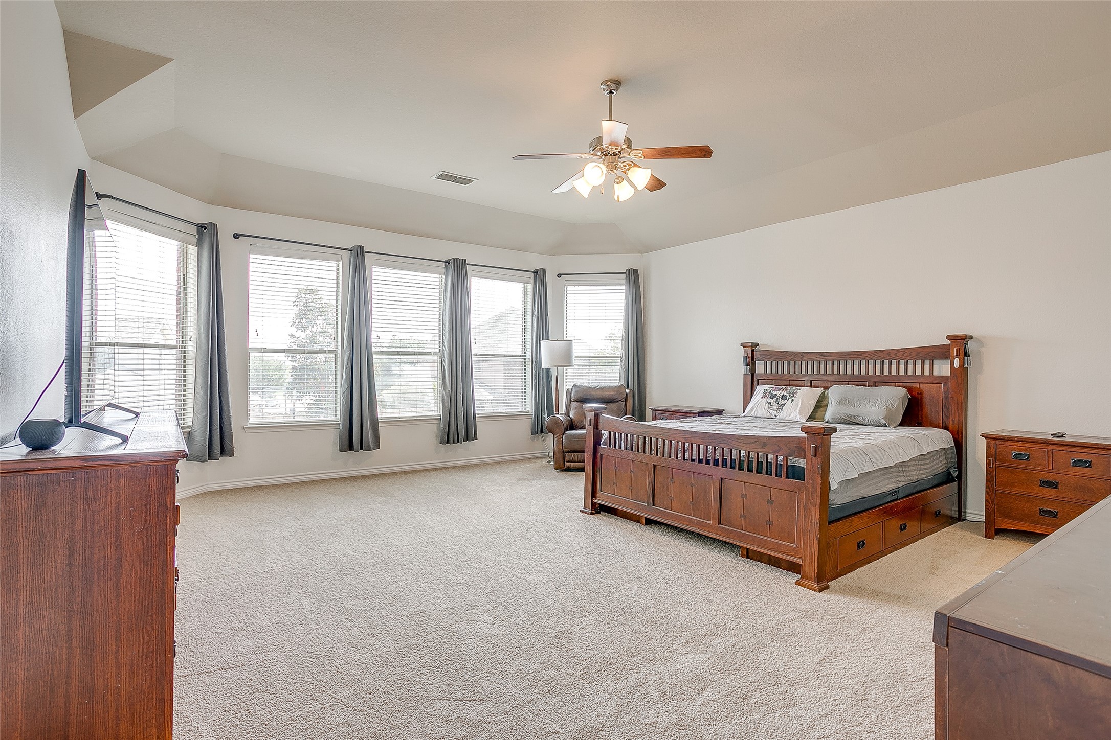 832 Peach Lane Burleson TX 76028