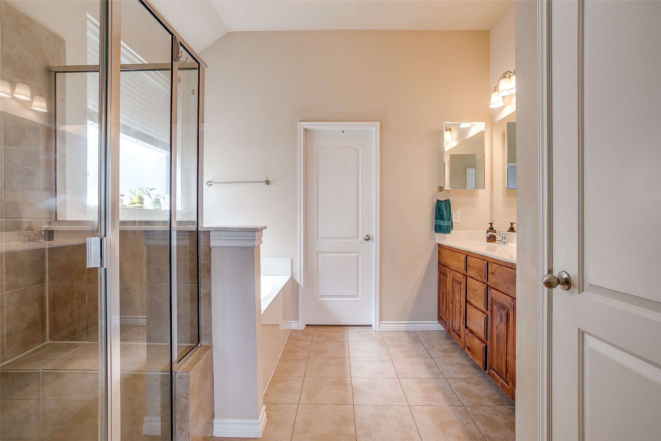 832 Peach Lane Burleson TX 76028