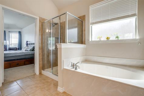 832 Peach Lane Burleson TX 76028