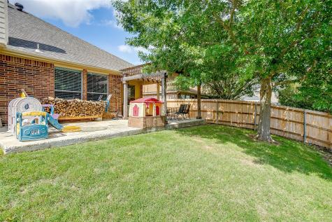 832 Peach Lane Burleson TX 76028