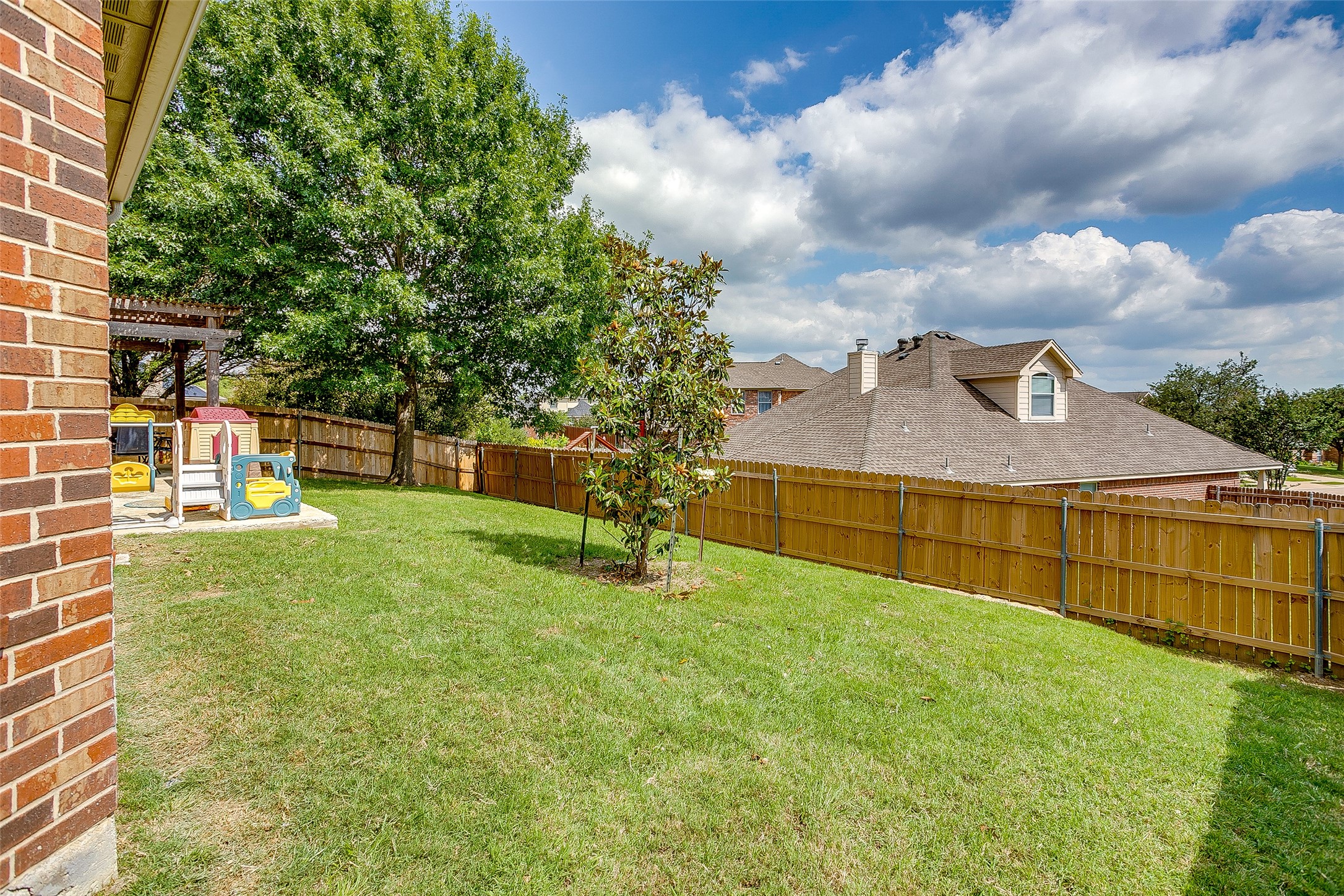 832 Peach Lane Burleson TX 76028
